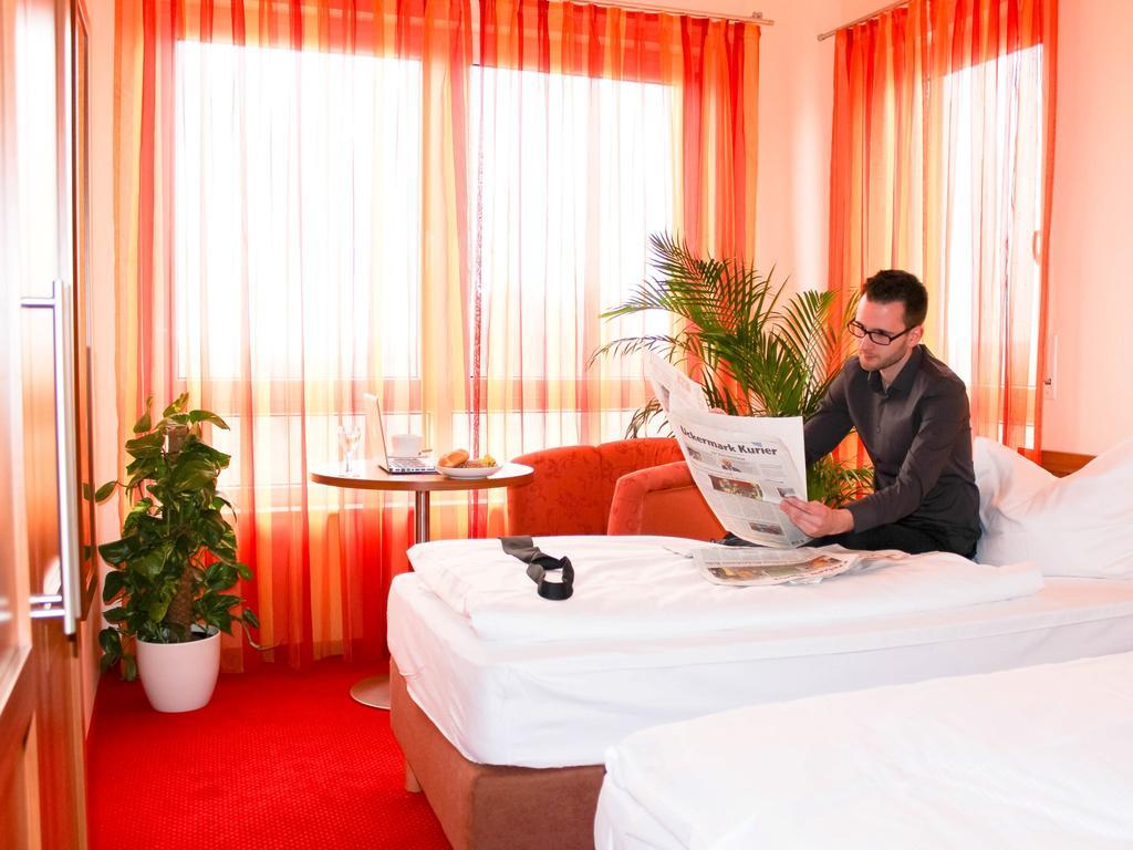 Ferienpark Templin Direkt Neben Der Naturtherme Buitenkant foto